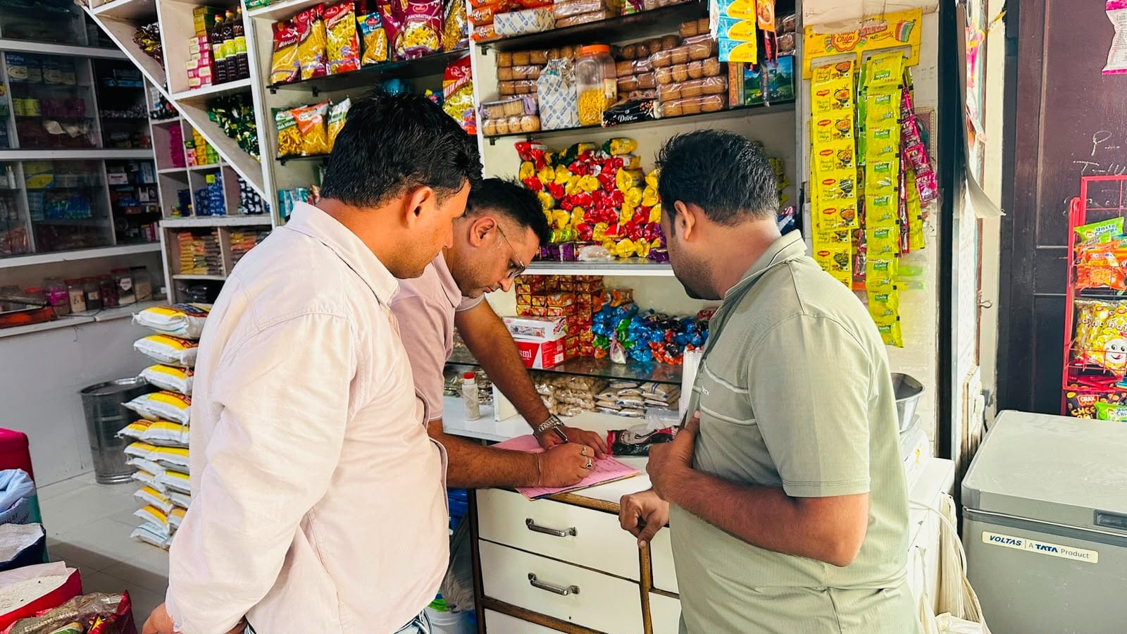 कचरा फैलाया तो जेब होगी ढीली, अधिकारियों ने लिया यह बड़ा एक्शन