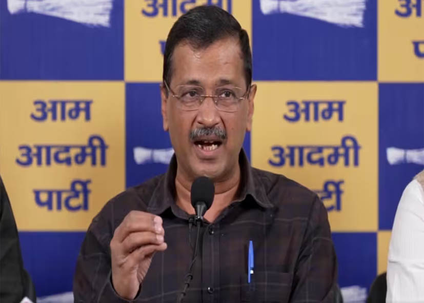 दिल्ली प्रोटेस्ट के बाद केजरीवाल एक्शन में, घायल छात्रों की सहायता के लिए बनाई विशेष लीगल टीम