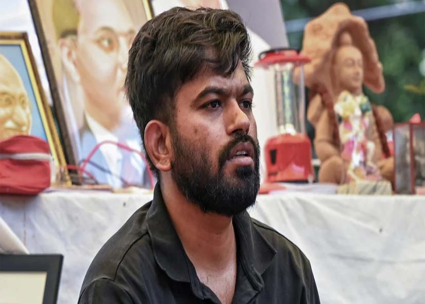 अभिजीत दीपके ने छोड़ा जंतर-मंतर का मोर्चा? बोले- बर्दाश्त नहीं कर पाया, माफ करना