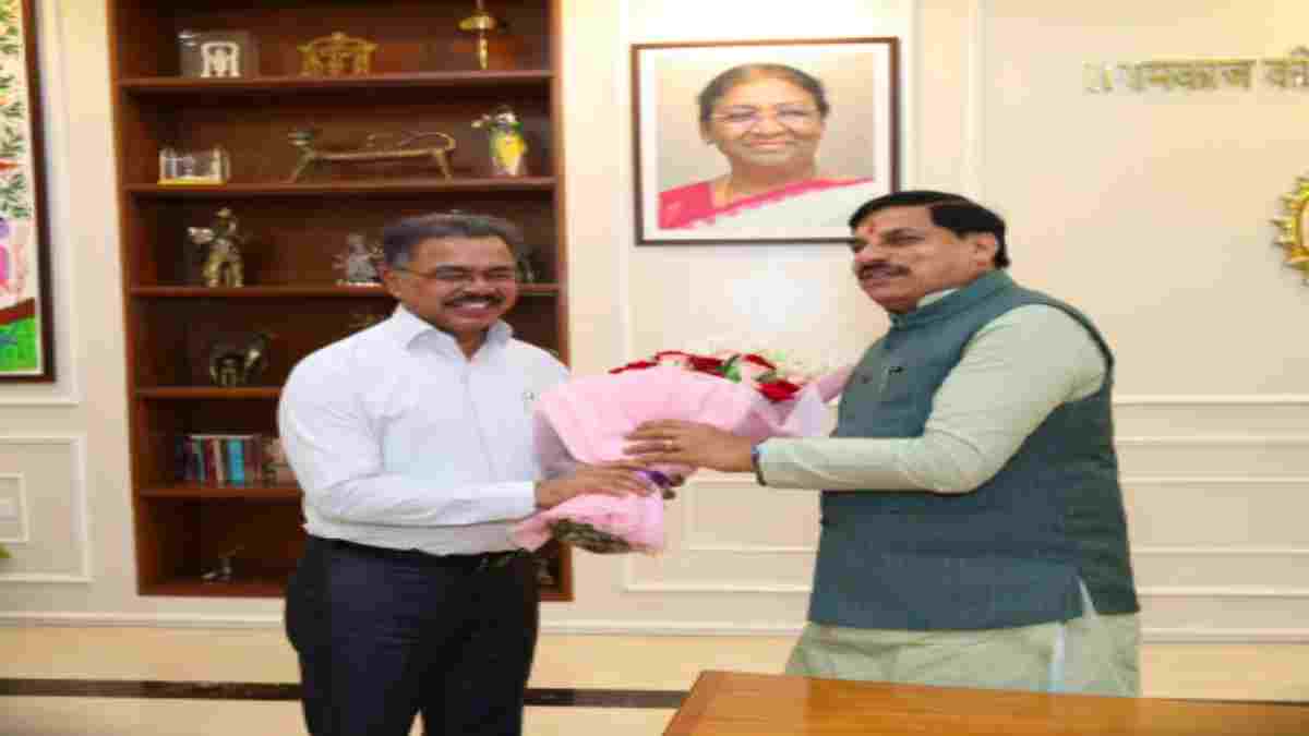 BREAKING: ACS अशोक बर्णवाल बने MP के नए मुख्य सचिव, अनुराग जैन को नीति आयोग CEO बनाने के बाद मिला दायित्व