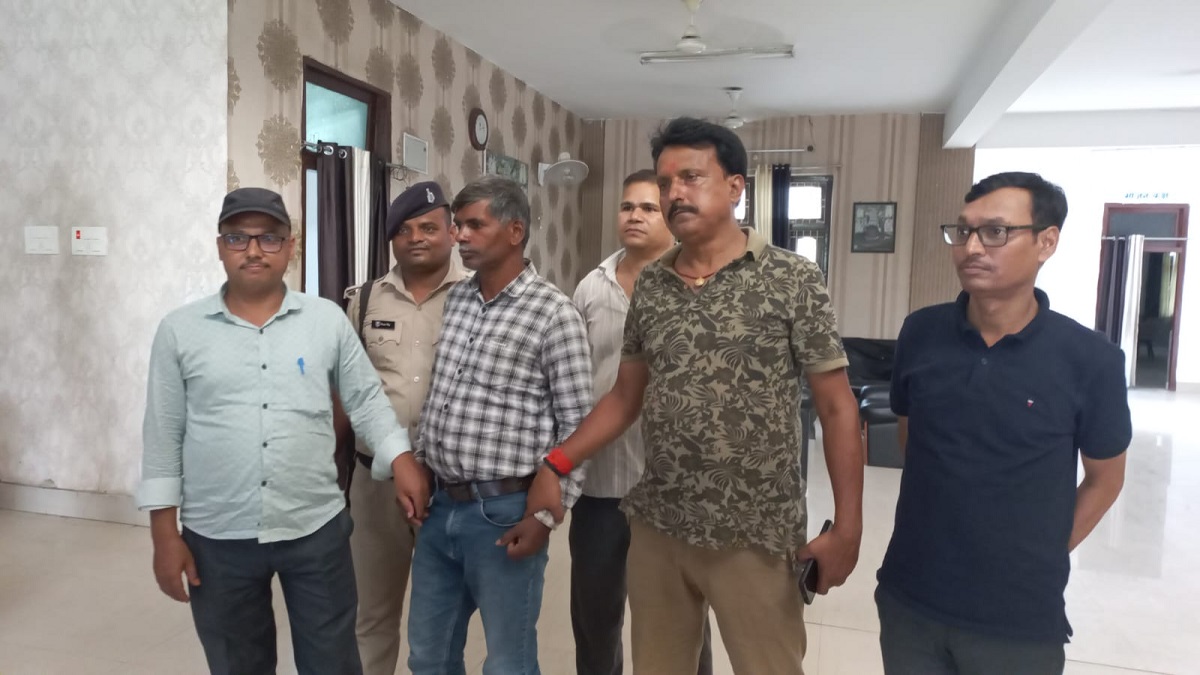 निगरानी विभाग की बड़ी कार्रवाई: जमीन नापी के लिए घूस लेते रंगे हाथ गिरफ्तार हुआ अमीन