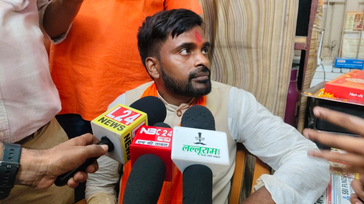 ‘मुझे फर्स्ट आना है’, नीरज सिन्हा ने PK और रेखा गुप्ता को चुनौती मानने से किया इंकार