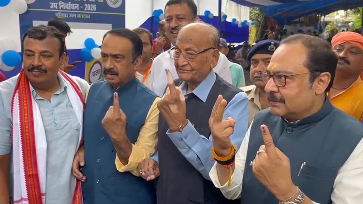 Bankipur By-Election: पूर्व केंद्रीय मंत्री CP ठाकुर ने परिवार संग डाला वोट, किया यह बड़ा दावा