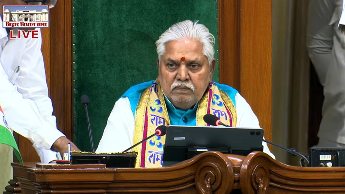 दो बार स्थगित होने के बाद फिर से शुरू हुई सदन की कार्यवाही, स्कूलों के नामकरण और आरक्षण पर घमासान