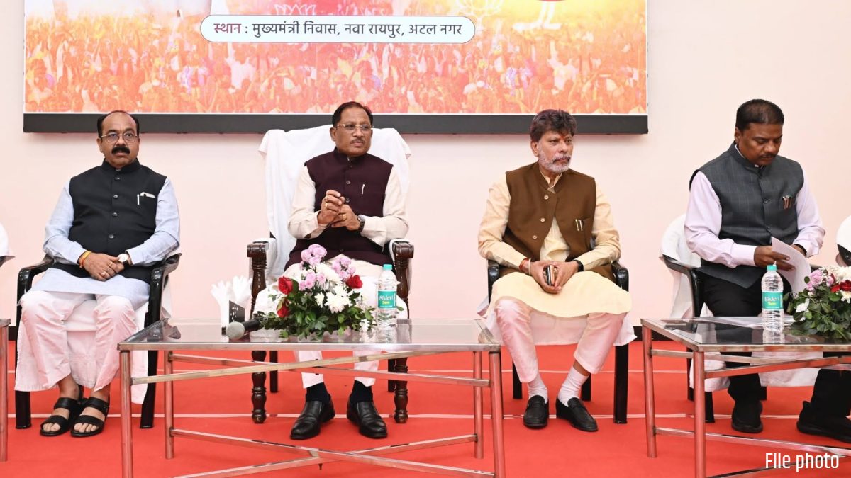 राज्यपाल से मुलाकात के बाद मुख्यमंत्री साय ने बुलाई विधायकों की बैठक