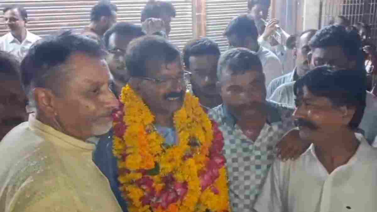 ग्वालियर चेंबर चुनाव में बड़ा उलटफेर: निर्दलीय प्रत्याशी डॉ. प्रवीण अग्रवाल ने 617 वोटों से पारस जैन को हराया, लगातार दूसरी बार बने अध्यक्ष