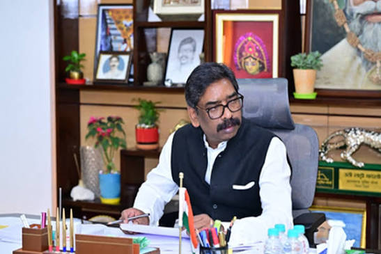Jharkhand Scholarship: छात्रवृत्ति के लिए हेमंत सोरेन ने पीएम मोदी को लिखा पत्र, केंद्रीय सहायता बढ़ाने की मांग