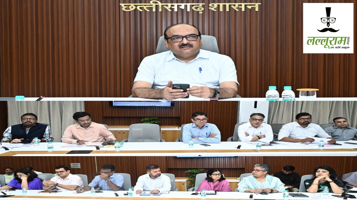 CS विकासशील की सचिवों के साथ हाई लेवल मीटिंग, रिटायर होने वाले अधिकारियों-कर्मचारियों की विभागवार सूची अपडेट के दिए निर्देश