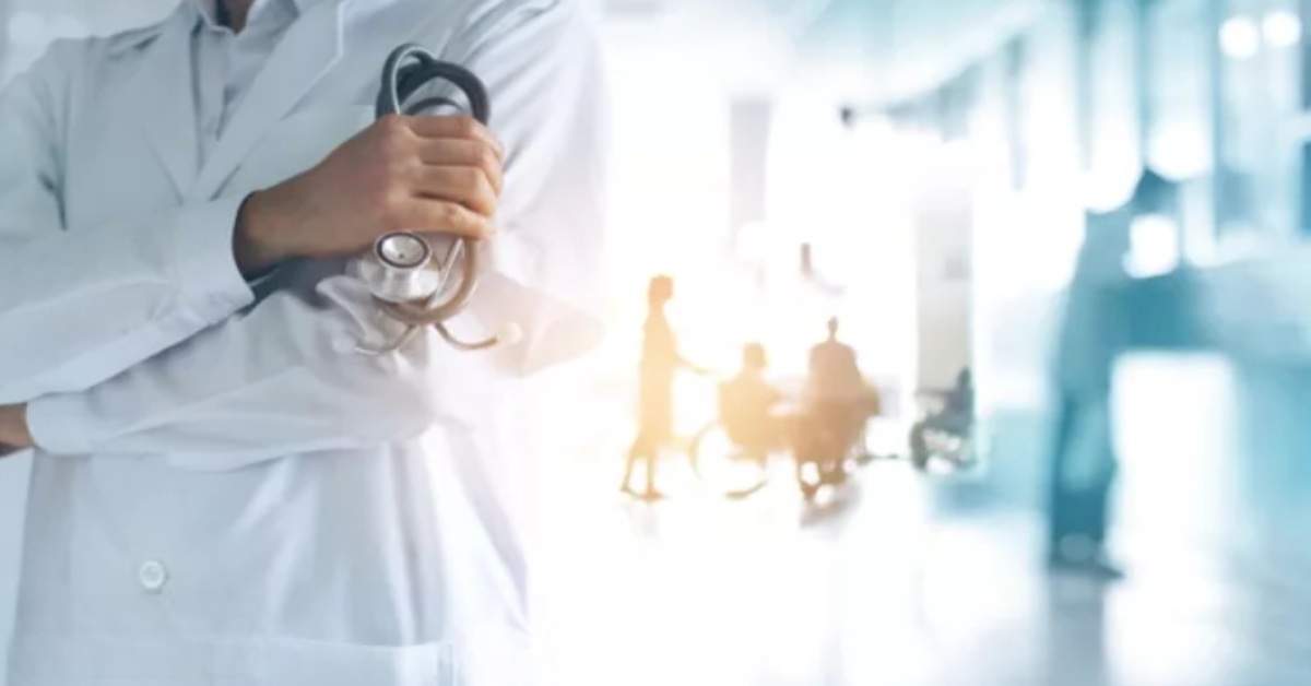 मध्य प्रदेश में डॉक्टरों की कमी: NEET पास-MBBS पूरा… फिर भी नौकरी का इंतज़ार, बॉन्ड प्रक्रिया में फंसे चिकित्सक