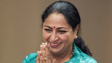 दिल्ली की महिलाओं को रक्षाबंधन पर बड़ा तोहफा! ‘लक्ष्मी योजना’ को कैबिनेट की मंजूरी, अब हर महीने मिलेंगे ₹2,500