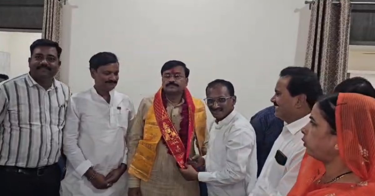 ‘दतिया में फिर खिलेगा कमल’, खंडवा में मंत्री धर्मेंद्र लोधी का बड़ा दावा, आदि गुरु शंकराचार्य की प्रतिमा झुकने की खबरों पर कही ये बात