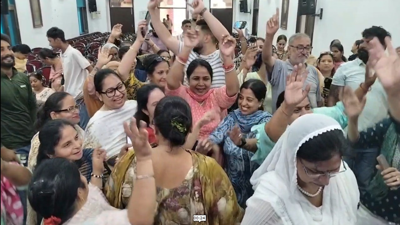 पंजाब: मावां-धियां सत्कार योजना से महिलाओं को आर्थिक मजबूती, AAP का दावा- सरकार ने पूरी की आखिरी गारंटी