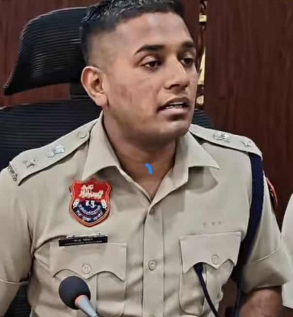 15 दिन बाद बड़ा खुलासा: पुलिसकर्मियों पर कुकर्म का आरोप निकला झूठा, SP ने प्रेस कॉन्फ्रेंस में बताए जांच के तथ्य