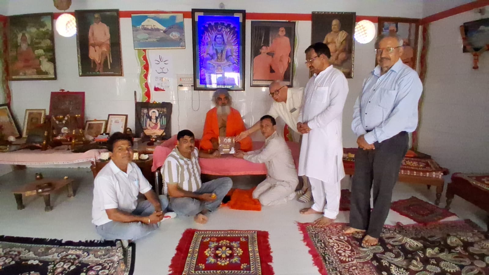भिवानी में 14 से 16 जुलाई तक होगा दिव्य गीता सत्संग, निमंत्रण अभियान शुरू, संत-महात्माओं व गणमान्य अतिथियों को भेजे गए आमंत्रण