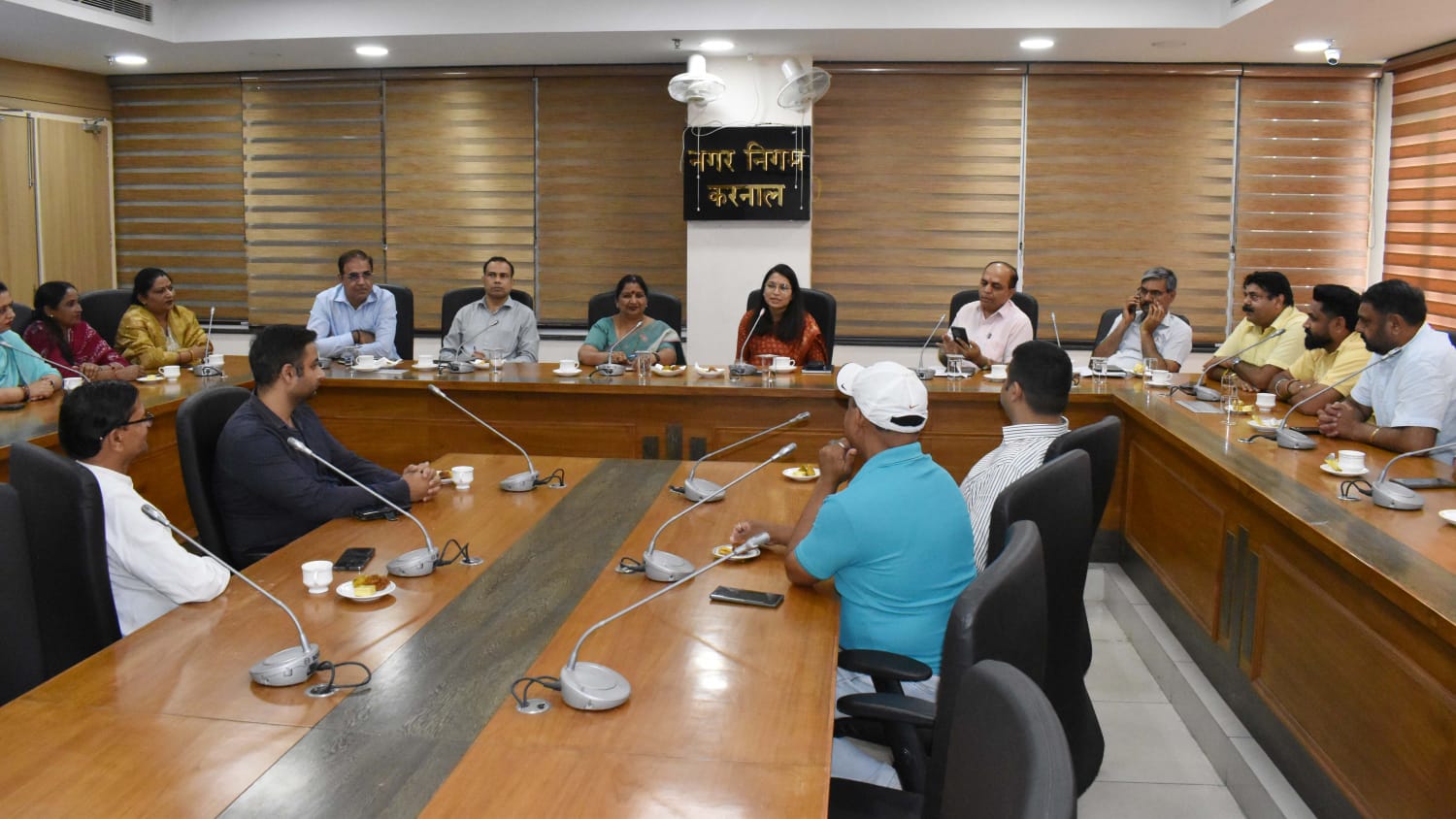 करनाल नगर निगम की नई आयुक्त सलोनी शर्मा से पार्षदों की परिचय बैठक, शहर विकास का बनेगा व्यापक रोडमैप