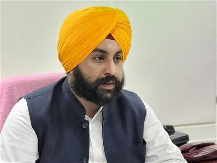 फार्मेसी परीक्षा विवाद पर शिक्षा मंत्री हरजोत बैंस का बड़ा बयान, बोले- पेपर लीक नहीं, नकल का मामला था