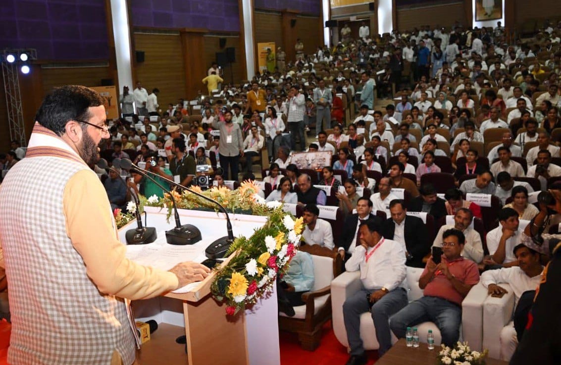 मेधावी छात्रों को विदेश भ्रमण कराएगी हरियाणा सरकार, CM नायब सिंह सैनी का बड़ा ऐलान