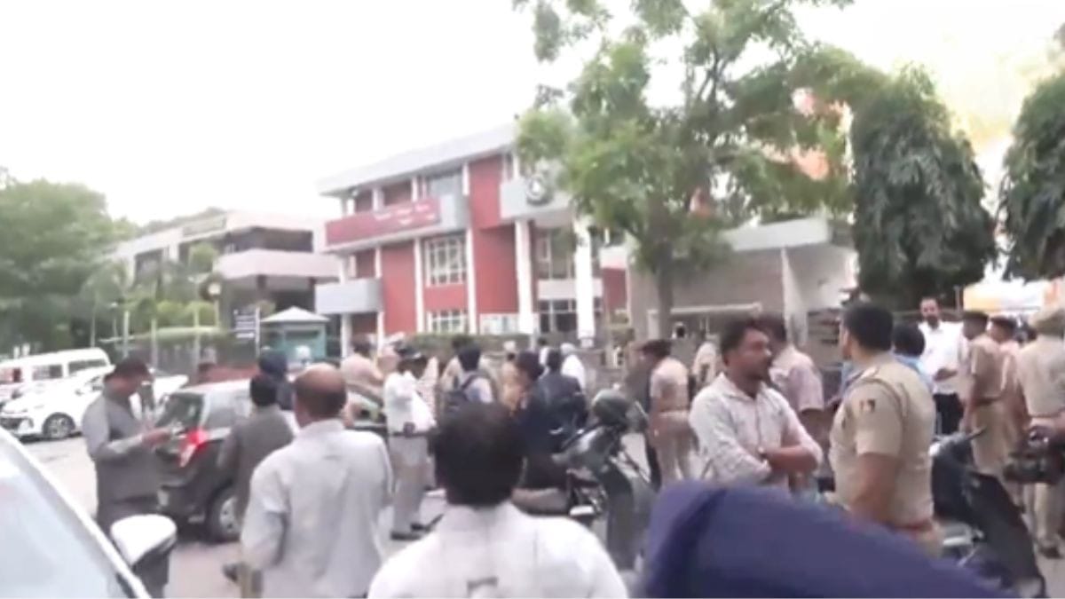 चंडीगढ़ में पंजाब BJP स्टेट ऑफिस के बाहर हाई अलर्ट, भारी पुलिस बल तैनात; जानिए सुरक्षा बढ़ाने की वजह