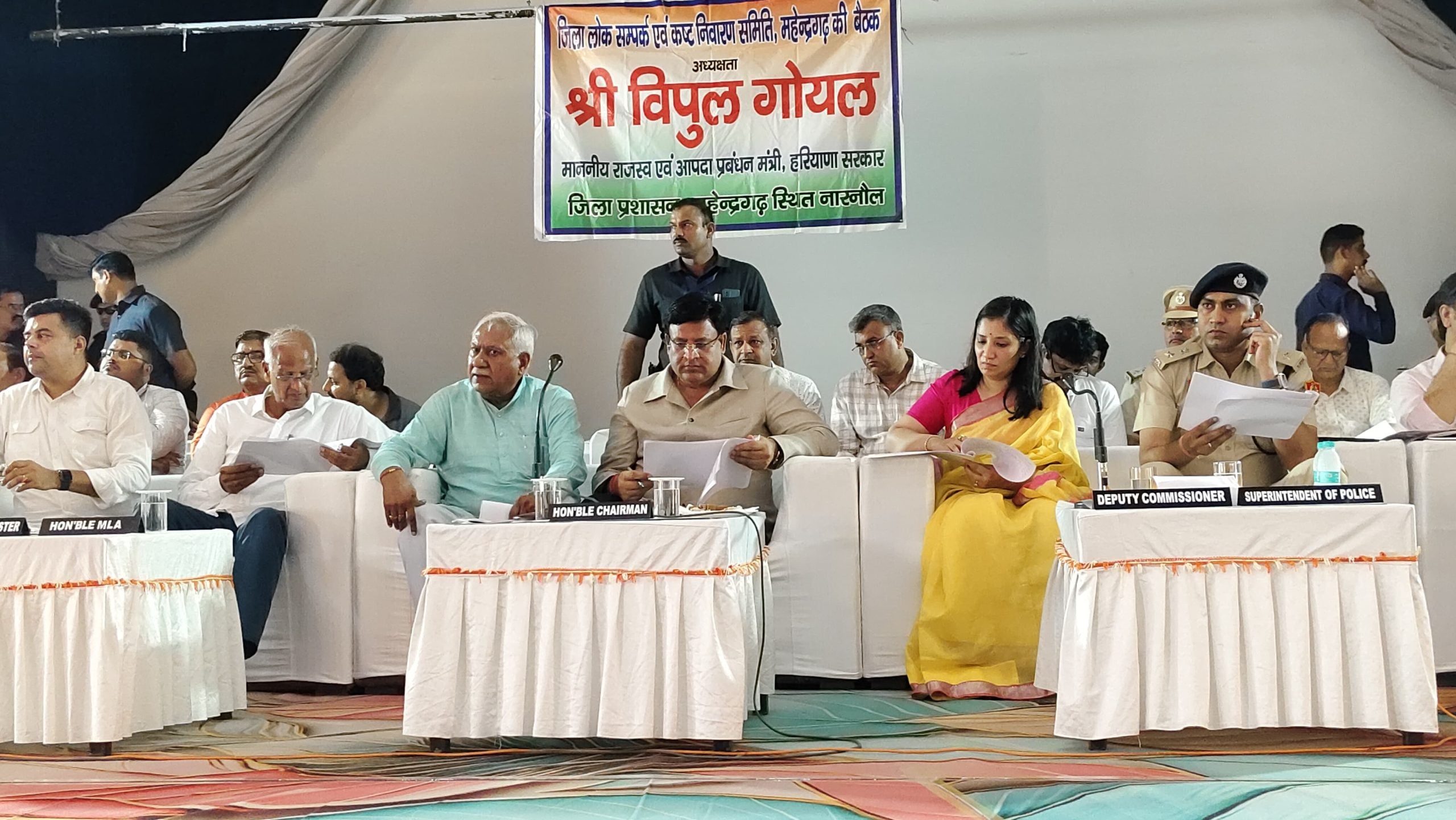 नारनौल में मंत्री विपुल गोयल की जन सुनवाई, 11 में से 7 शिकायतों का मौके पर निपटारा