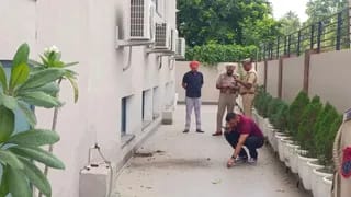 संगरूर में भाजपा कार्यालय पर कथित पेट्रोल बम से हमला, CCTV फुटेज के आधार पर जांच में जुटी पुलिस