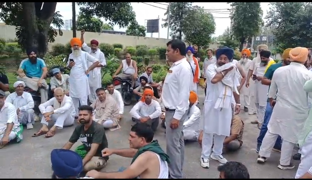 दिल्ली कूच से पहले पानीपत में हाई अलर्ट: टोल प्लाजा पर भारी पुलिस बल और RAF तैनात, प्रशासन सतर्क