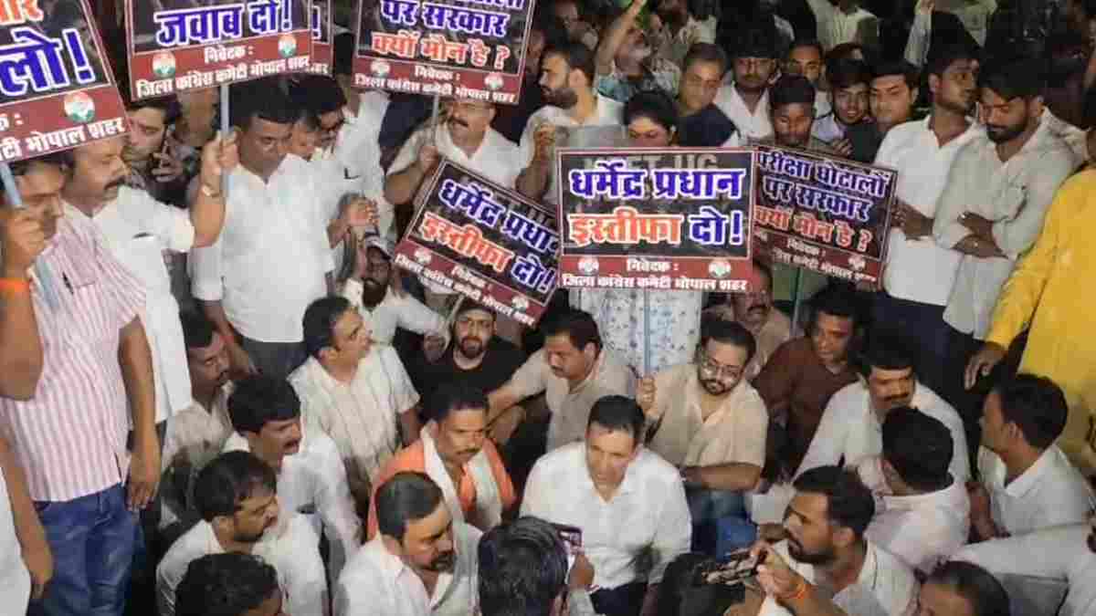 राहुल गांधी की हिरासत पर MP में कांग्रेस का हल्लाबोल: विधानसभा से लोकभवन तक धरना-प्रदर्शन, जीतू पटवारी बोले- न्याय मिलने तक आंदोलन रहेगा जारी