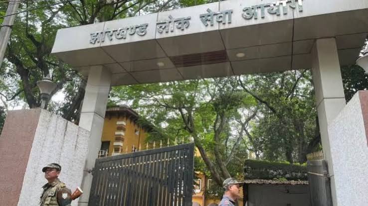 JPSC-JSSC में बड़ा प्रशासनिक फेरबदल : 89 प्रशाखा पदाधिकारियों का तबादला; JPSC से 5 और JSSC से 6 अधिकारी हटे