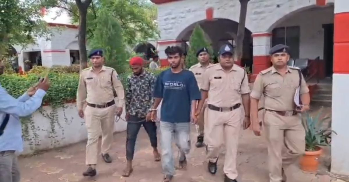 खंडवा में अवैध पिस्टल की तस्करी करते 2 युवक गिरफ्तार, 4 देसी पिस्टल-3 मैगजीन जब्त; नेटवर्क खंगाल रही पुलिस