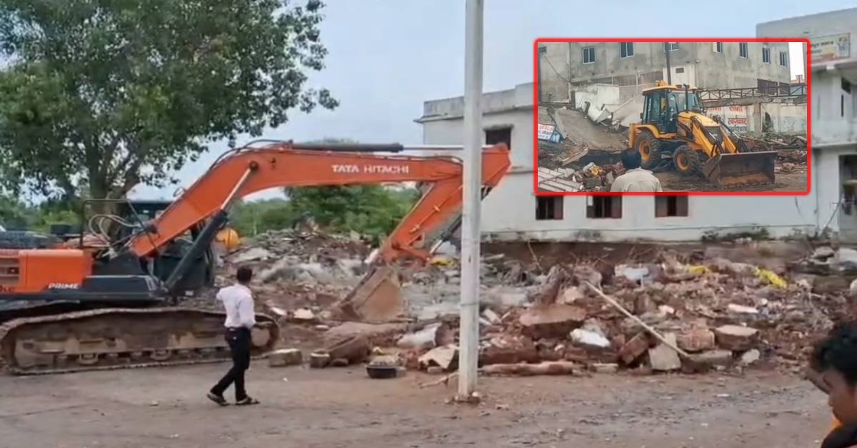 खंडवा के ओंकारेश्वर में चला बुलडोजर: सिंहस्थ 2028 की तैयारियों को लेकर हटाया अतिक्रमण, प्रशासन ने की ये अपील
