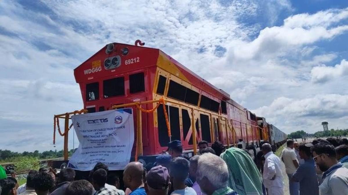 भारतीय रेलवे ने इतिहास रचा: कोलकाता से नेपाल पहुंची पहली कंटेनर ट्रेन, दोनों देशों के बीच माल ढुलाई के नए युग की शुरुआत