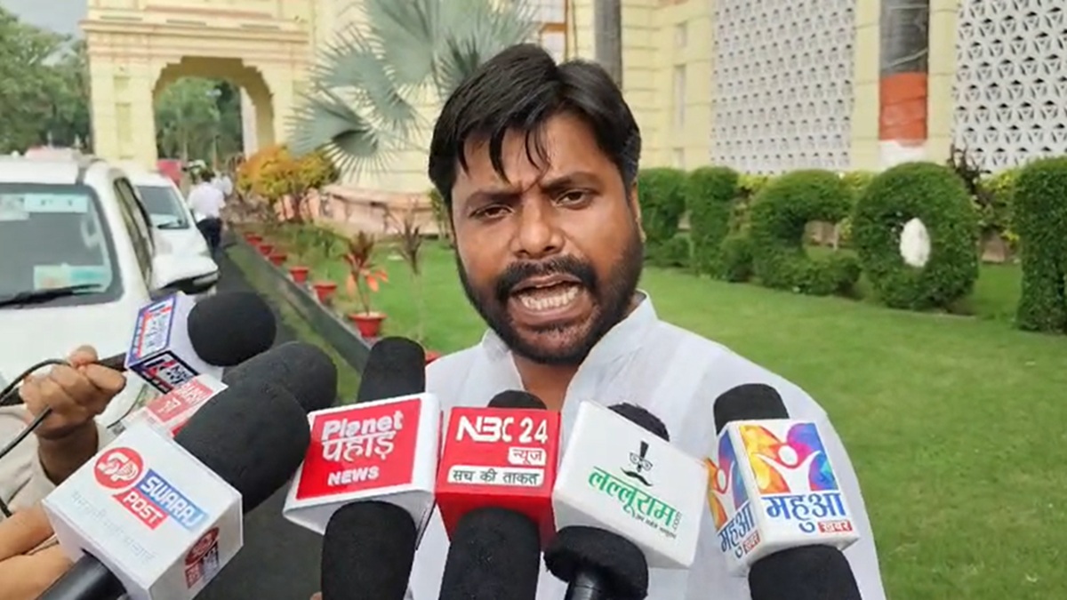 छात्रों को आतंकी बताने पर भड़के MLA संदीप सौरभ, पीएम मोदी के वीडियो संदेश पर उठाया सवाल