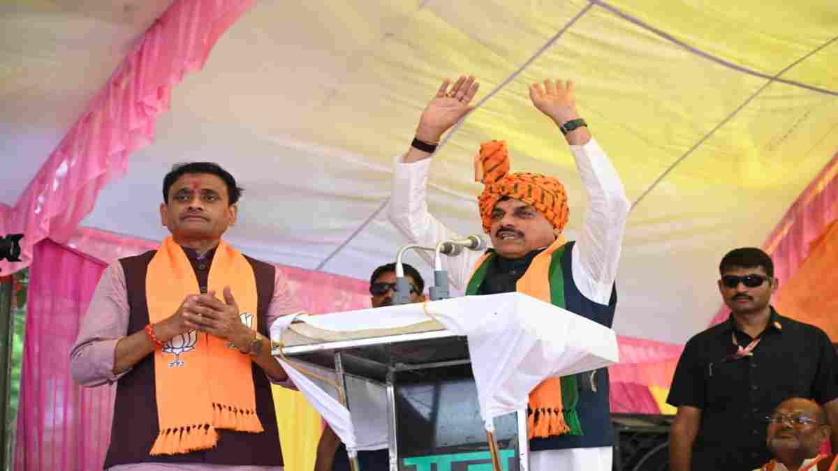 Datia by-election: मुख्यमंत्री डॉ. यादव ने कांग्रेस पर साधा निशाना, बोले-  5 पीढ़ियों से सिर्फ एक परिवार तक सिमटी पार्टी, किसी को आगे नहीं आने दिया