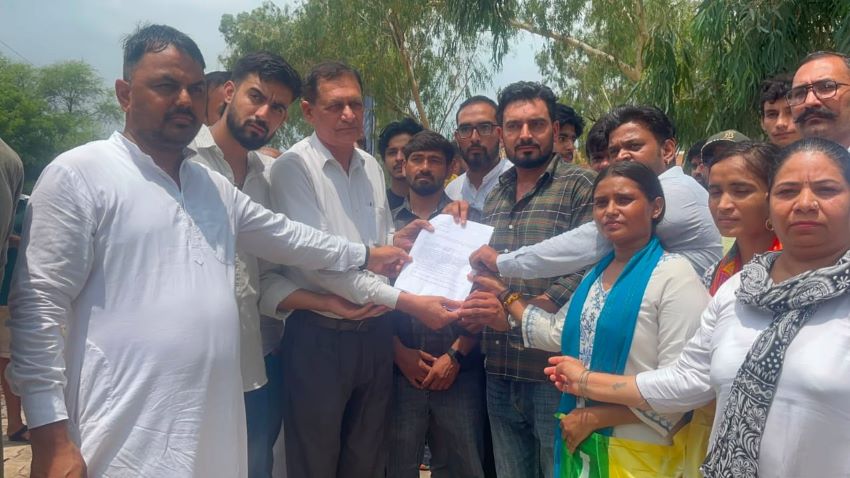 नीट पेपर लीक और लाठीचार्ज के विरोध में भिवानी में गरजी जजपा और इनसो, सौंपा ज्ञापन