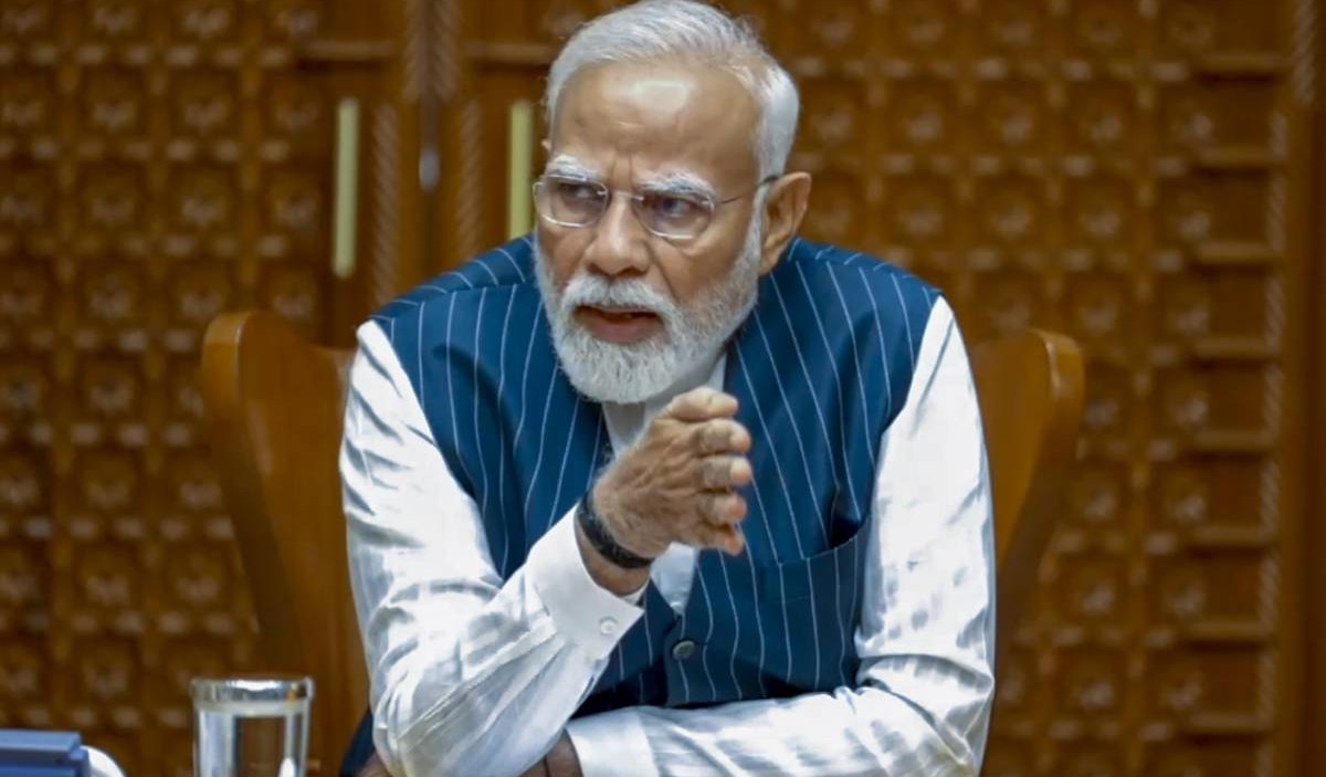 पीएम मोदी की आधी रात हाई लेवल मीटिंगः 3 घंटे चली मैराथन बैठक, अमित शाह-नितिन नबीन भी रहे मौजूद