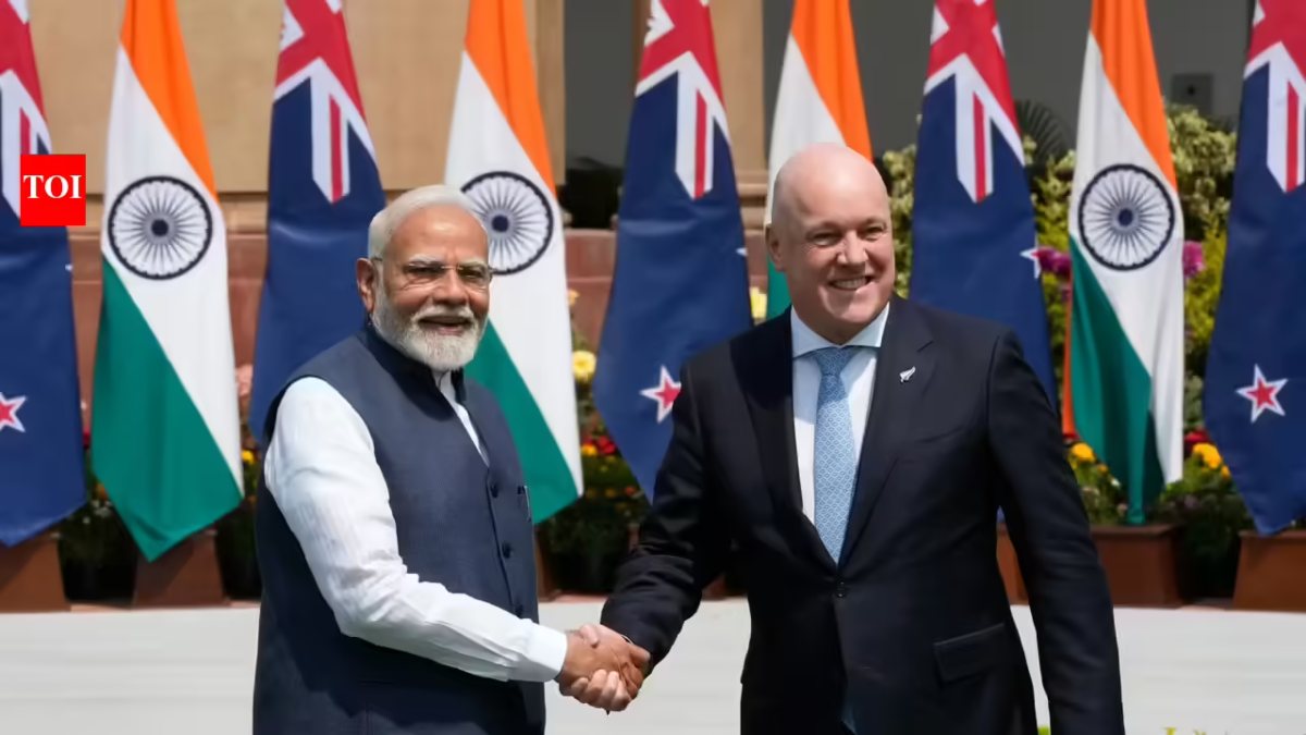 ED Raids: ड्रीम मेकर्स ग्लोबल पर ईडी का बड़ा एक्शन, दो राज्यों में 8 ठिकानों पर मारा छापा