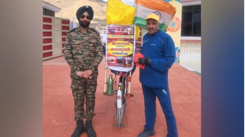 17 हजार फीट की ऊंचाई पर साइकिल लेकर निकले भिवानी के नरेंद्र यादव, शहीदों के सम्मान में शुरू की रज कलश यात्रा