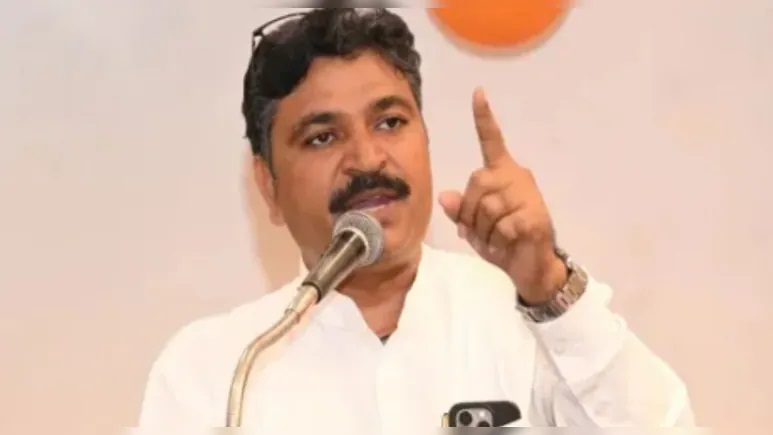 Paper Leak Protest: टीकाराम जूली ने शिक्षा मंत्री के इस्तीफे की मांग की, नई नियुक्ति पर भी उठाए सवाल
