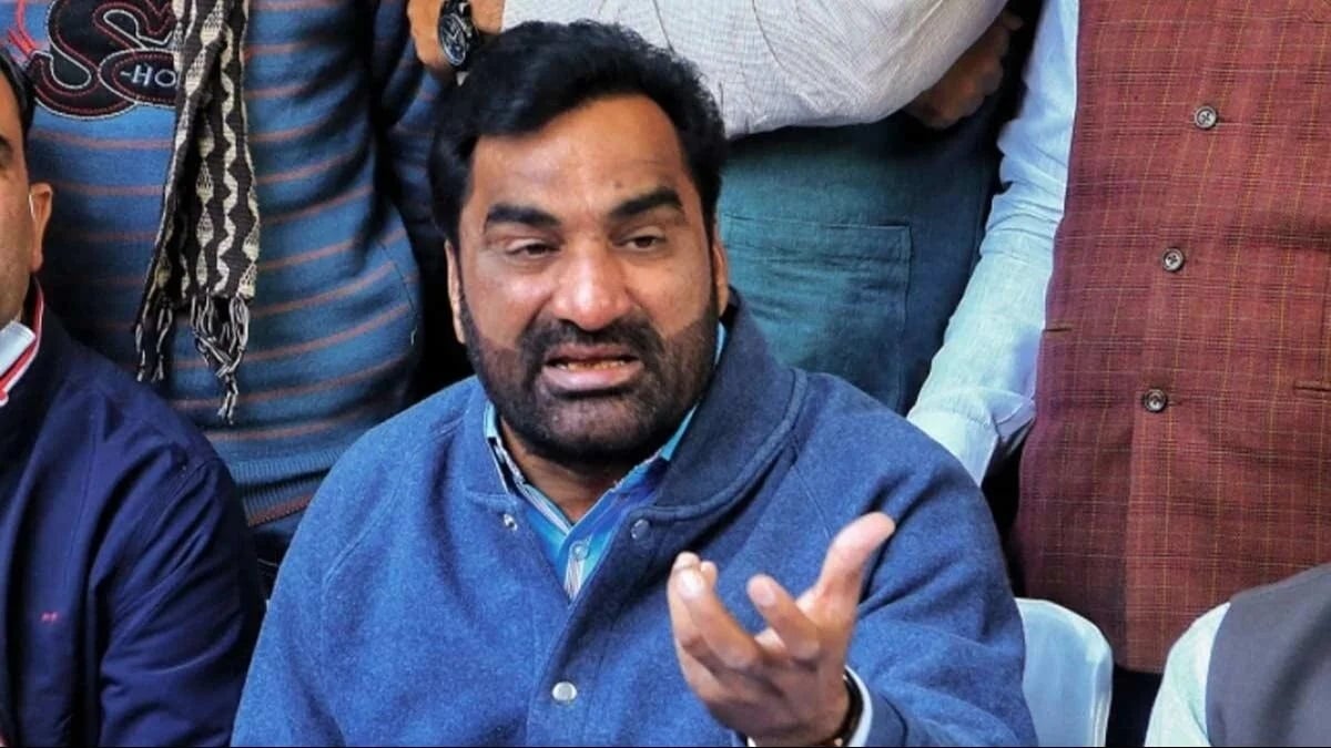 Air India Flight Delay: फ्लाइट लेट होने पर Hanuman Beniwal का केंद्र पर हमला, एयर इंडिया ने मांगी माफी