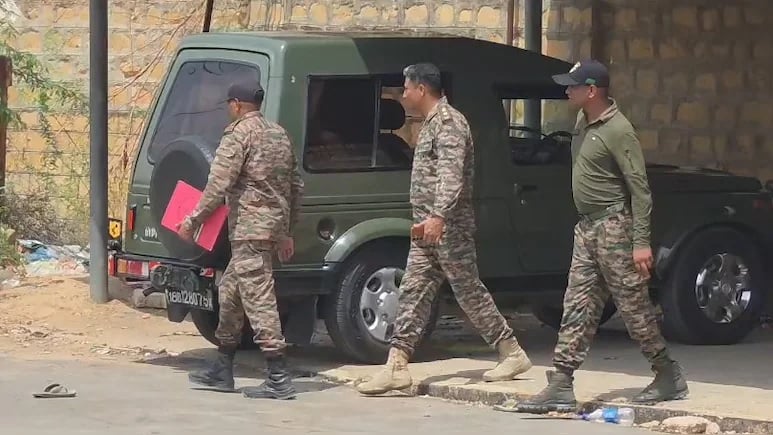 Jaisalmer Road Accident: ऊंट से टकराई सेना की SUV, मेजर की मौत, दो लेफ्टिनेंट गंभीर