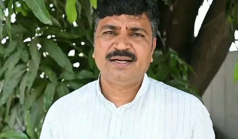 क्या अपनी ही सरकार की जांच से असंतुष्ट हैं मंत्री? जूली ने कहा मंत्री को सरकार पर भरोसा नहीं SIT का हो गठन