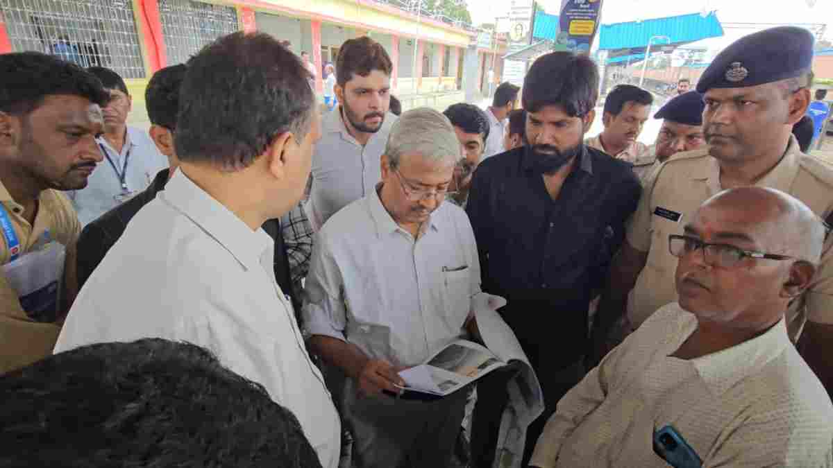 शहडोल स्टेशन का बदलेगा स्वरूप, विकास कार्यों का जायजा लेने पहुंचे डीआरएम राकेश रंजन