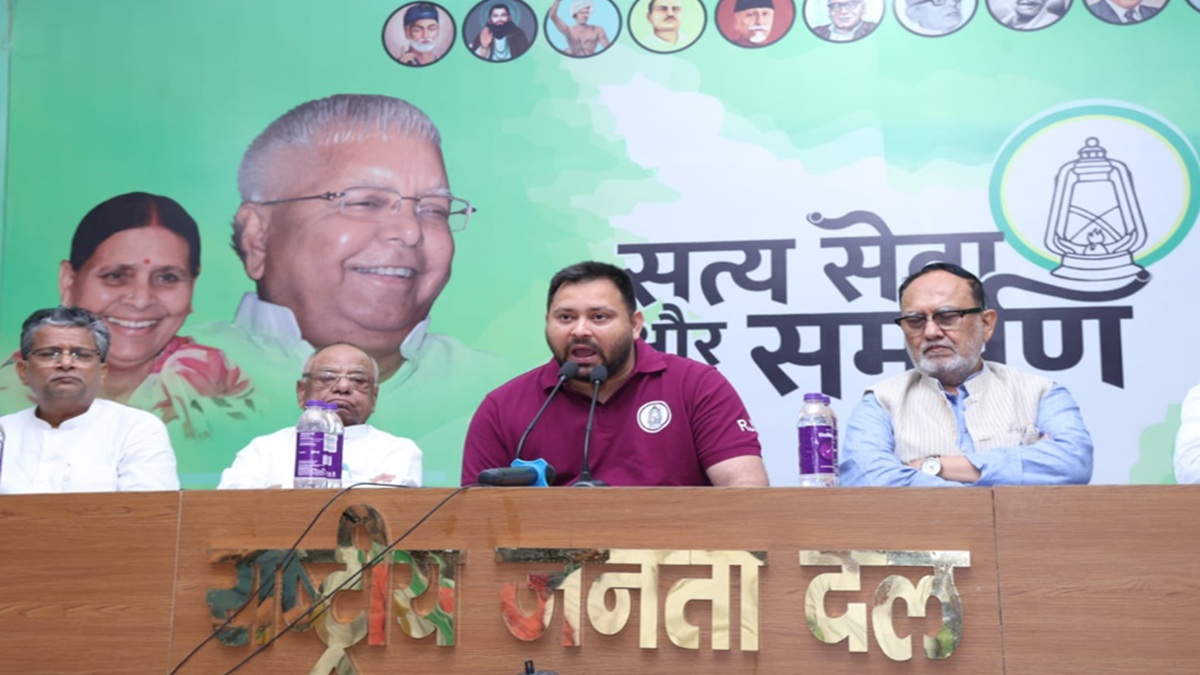 ‘एक सिपाही को बलि का बकरा मत बनाइए’, छात्रों की रिहाई के आदेश पर तेजस्वी का बड़ा हमला