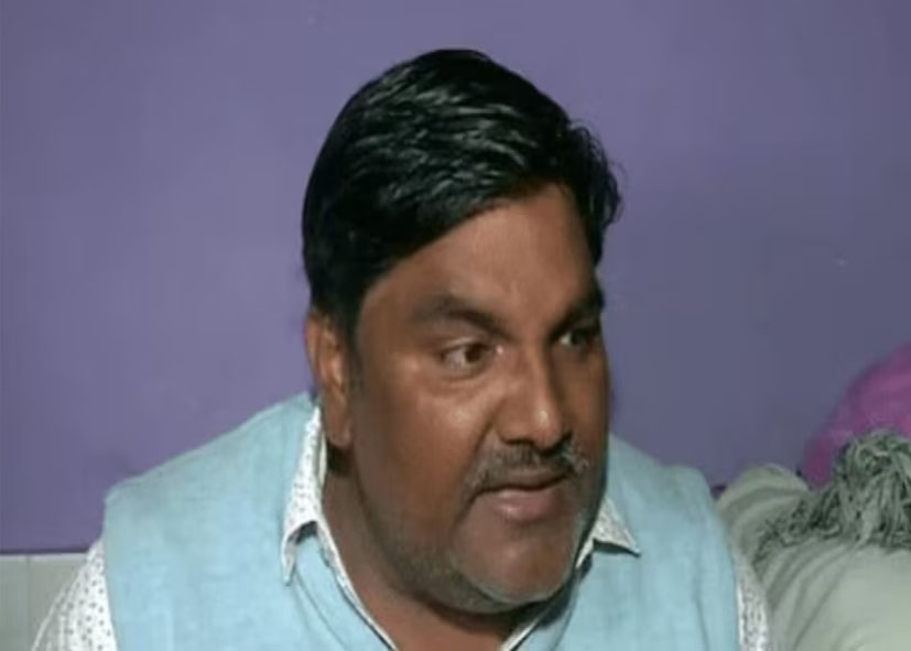 दोषी करार होते ही फूट-फूटकर रोया ताहिर हुसैन,’मैं बेगुनाह हूं’, जानें- क्यों बरी हुए 11 में से 6 आरोपी