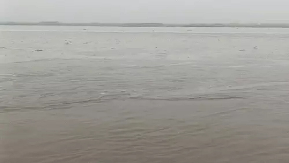 यमुना और मारकंडा उफान पर, हरियाणा के कई गांवों में घुसा पानी
