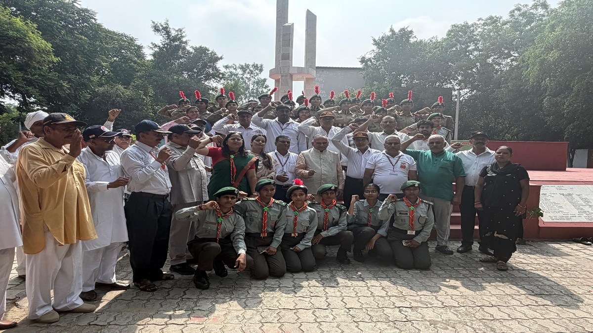कारगिल विजय दिवस पर शहीदों को नमन, मेयर राजीव जैन ने दी श्रद्धांजलि