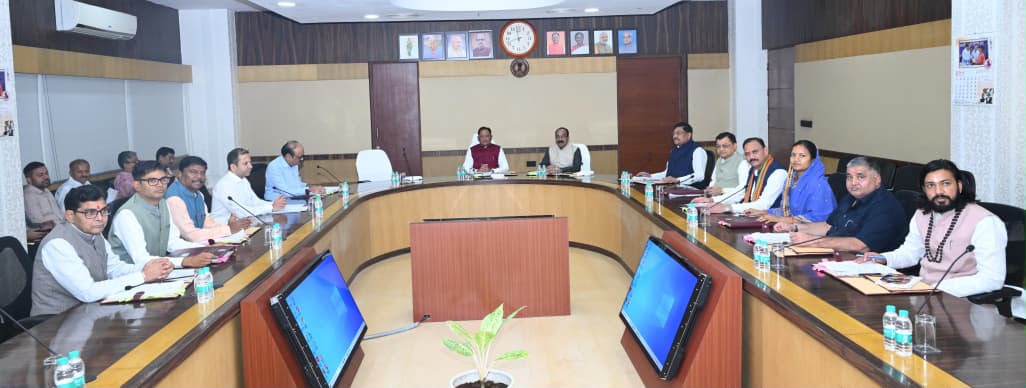 BREAKING: साय सरकार की अहम कैबिनेट बैठक शुरू, जनहित से जुड़े अनेक मुद्दों पर लिए जाएंगे फैसले…