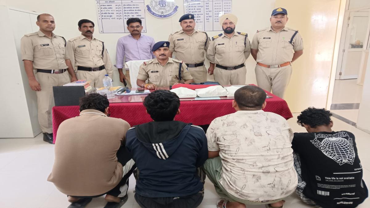 बड़ा खुलासा: फर्जी इंटरनेशनल कॉल सेंटर का भंडाफोड़, अमेरिकी नागरिकों से ठगी करने वाले 4 शातिर गिरफ्तार