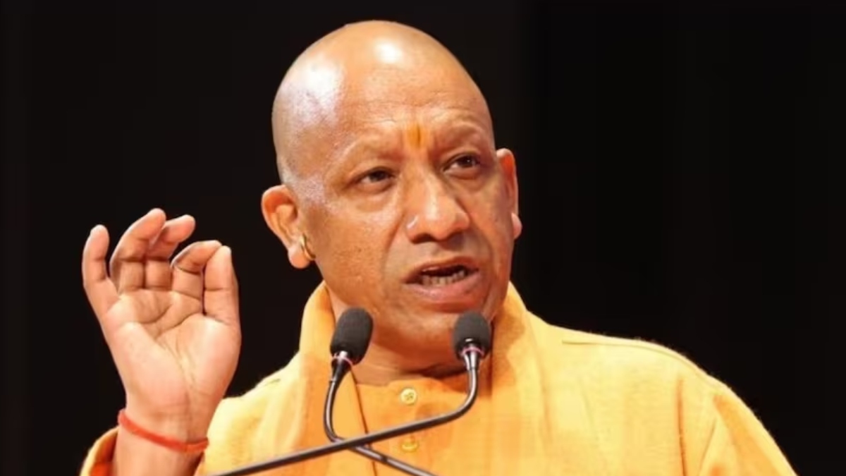 योगी कैबिनेट का बड़ा धमाका! छात्राओं को स्कूटी, 26 हजार करोड़ के एक्सप्रेसवे को मिली मंजूरी