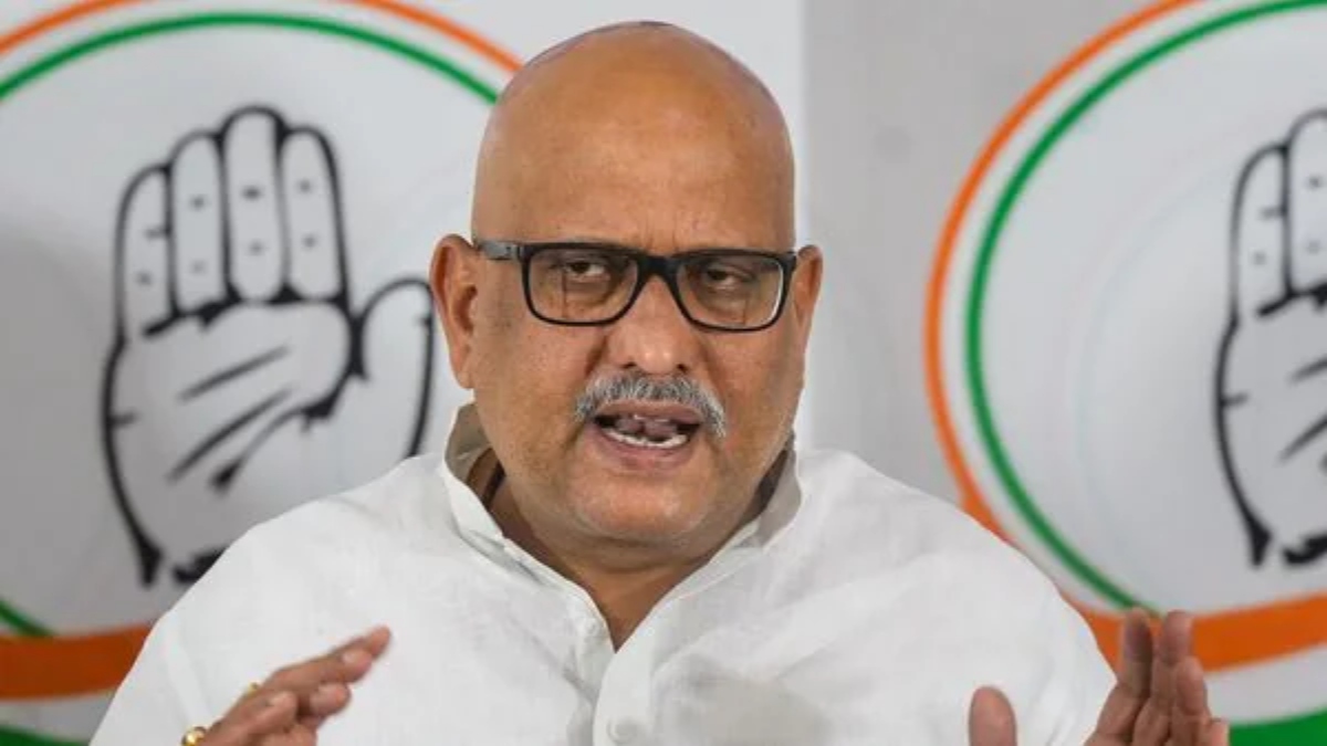 छात्रों पर लाठीचार्ज से भड़की कांग्रेस! अजय राय बोले- मोदी सरकार लोकतंत्र का गला घोंट रही है