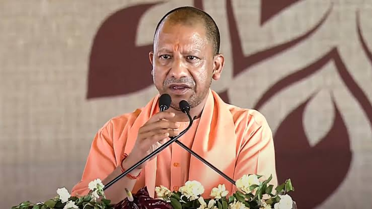 CM योगी का युवाओं के लिए बड़ा संदेश! बोले- सिर्फ डिग्री नहीं, यह एक चीज बनाएगी करोड़ों का भविष्य